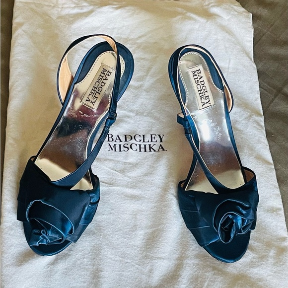 Badgley Mischka Navy Satin Heels - Picture 1 of 12
